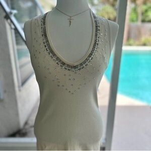 White‎ House Black Market top